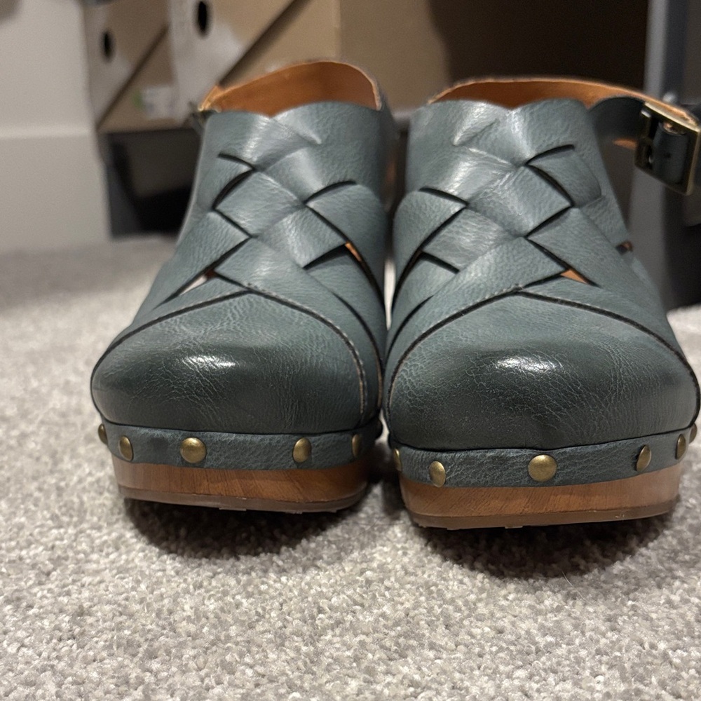 Kork-Ease Dark Gray/Blue Leather Mules - Picture 3 of 8